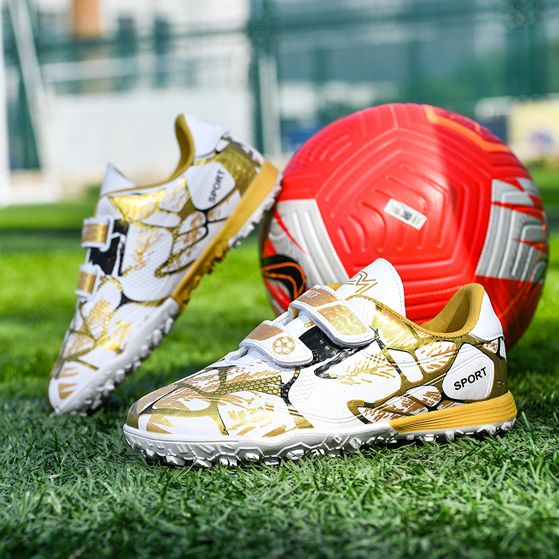 New Magic Buckle Children's Football Shoes