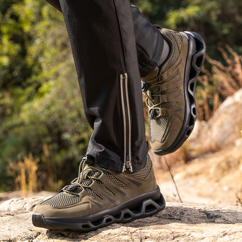 Outdoor hiking shoes sports shoes lightweight and breathable hiking shoes wear-resistant and anti-slip hiking shoes men's and women's off-road shoes