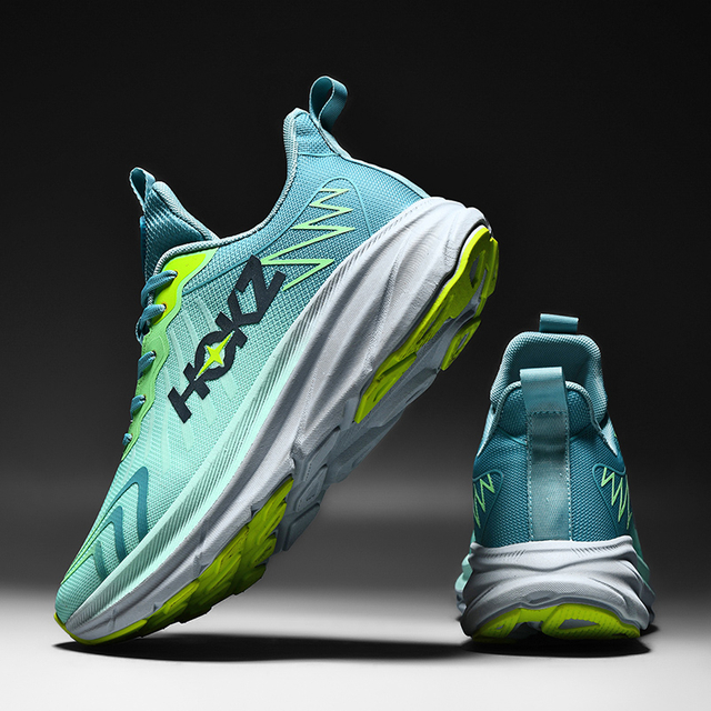 Men Running Shoes Mesh Sneakers Luxury shoes Cushioning Off-road Shoes Breathable Trainer Race Outdoor Couple Non-Slip Fashion